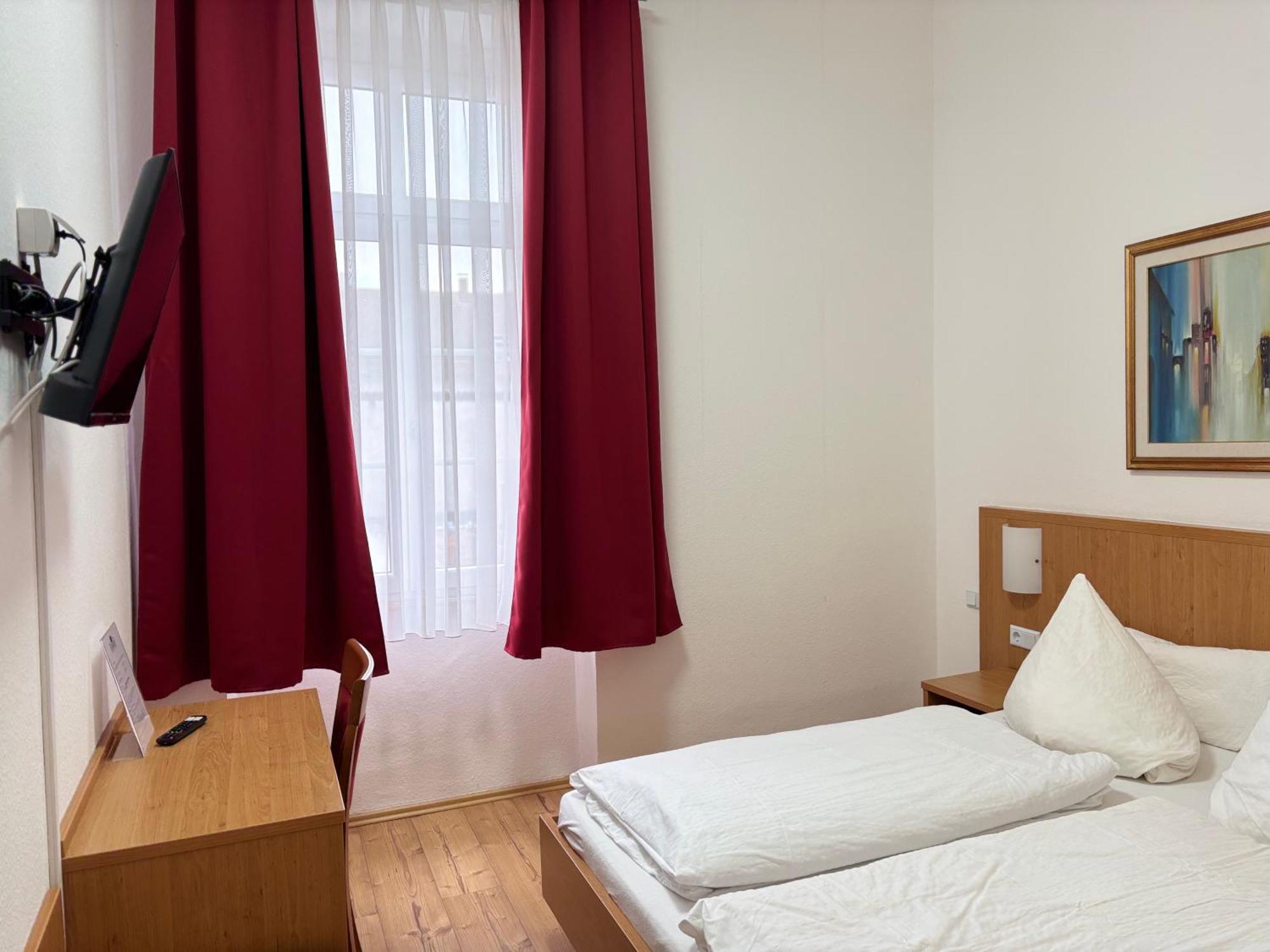 Hotel Restaurant Schwert Kehl Zewnętrze zdjęcie