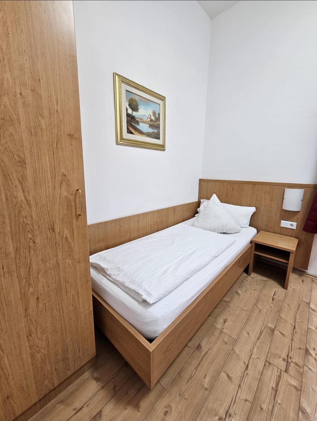 Hotel Restaurant Schwert Kehl Zewnętrze zdjęcie