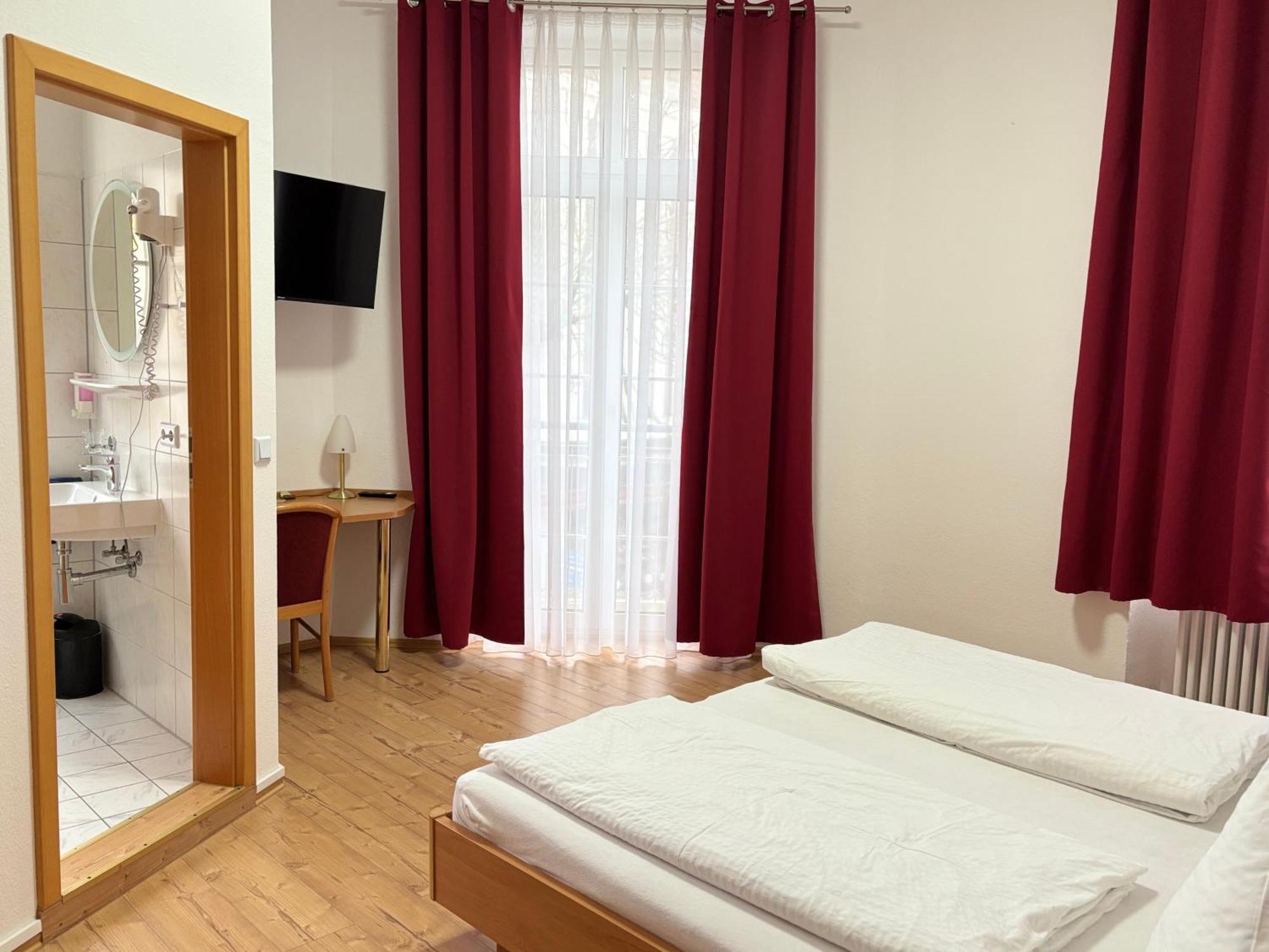Hotel Restaurant Schwert Kehl Zewnętrze zdjęcie